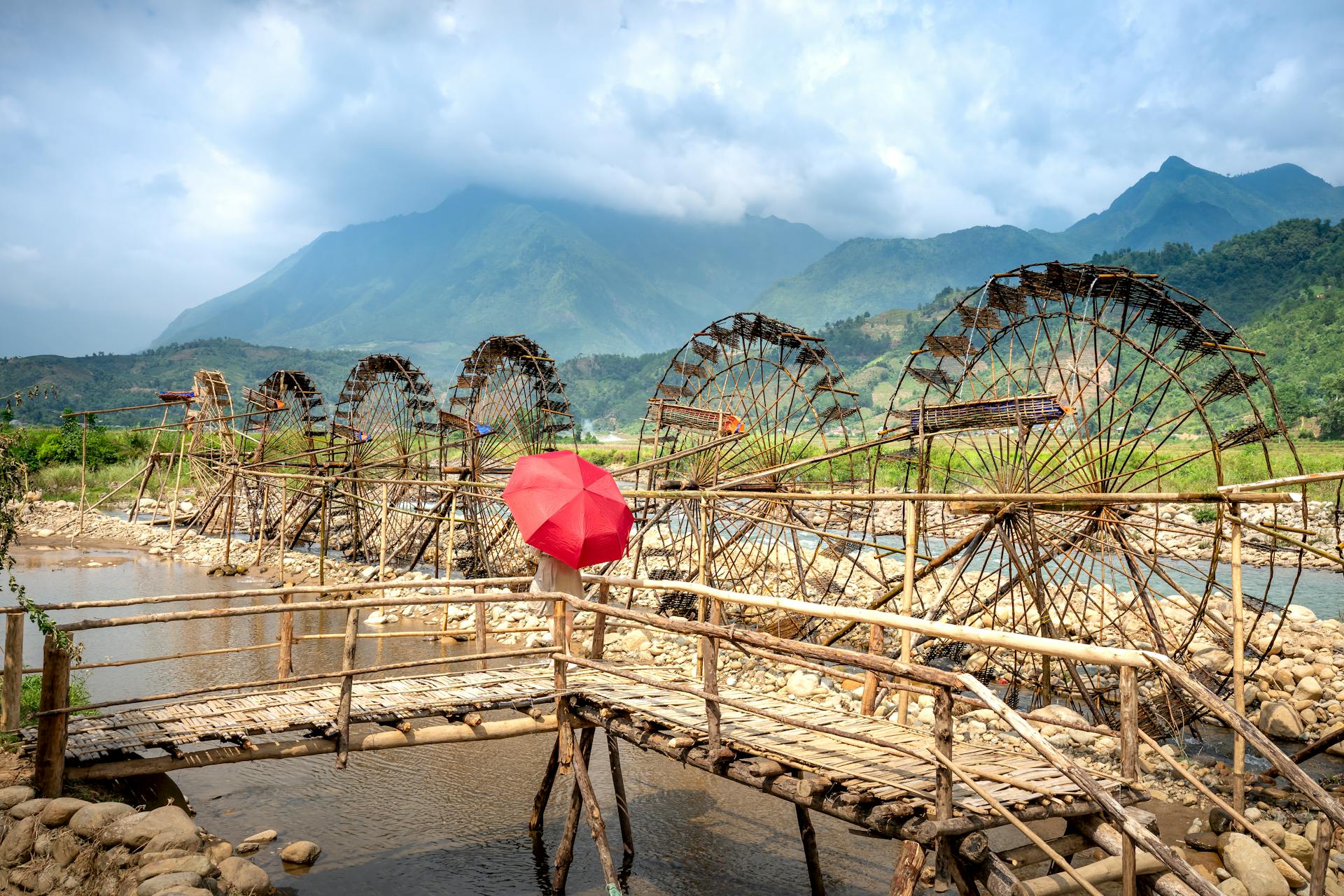 Capture the serene beauty of Ta Van’s cultural landscapes
